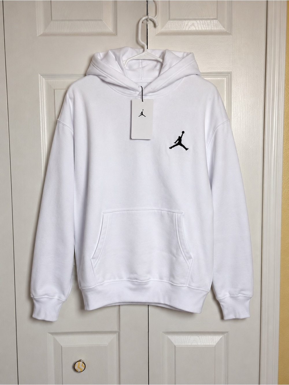 Jordan Boys White Jumpman Pullover Hoodie Size Small Fall Winter Wear Active NWT